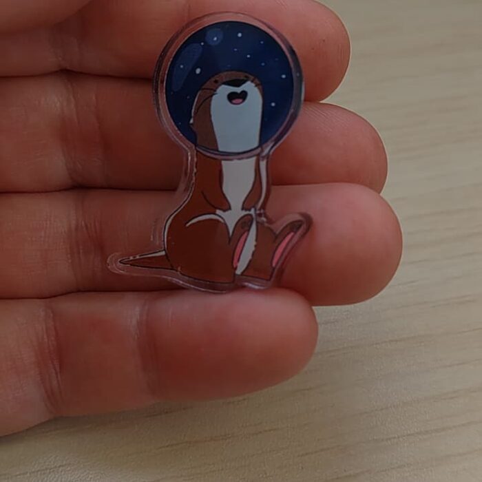 Spilletta Space Otter in acrilico - immagine 3